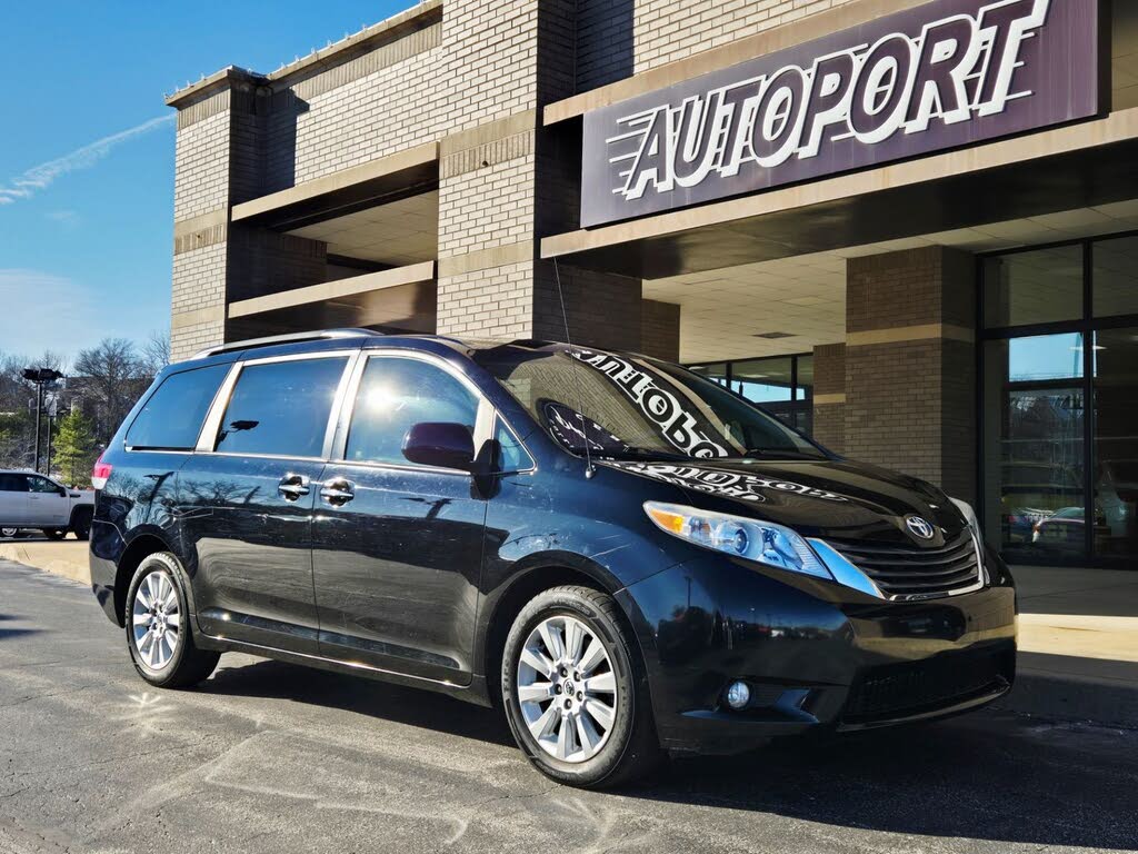 2014 Toyota Sienna XLE 7-Passenger AWD