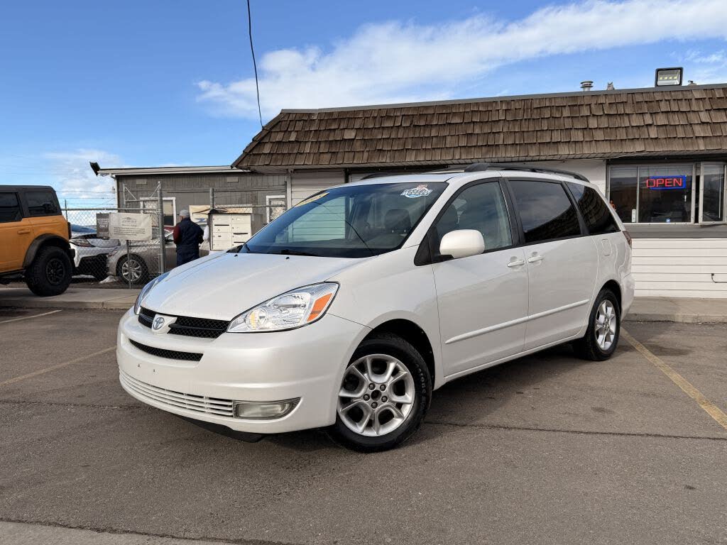 2005 Toyota Sienna XLE