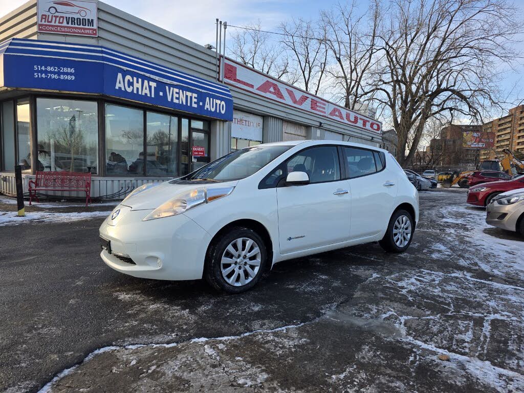 2015 Nissan LEAF SV