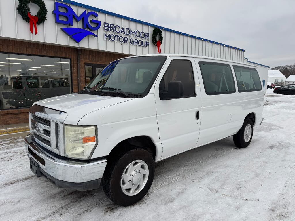 2012 Ford E-Series E-150 XLT Passenger Van