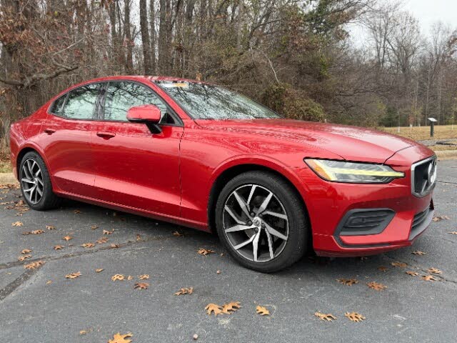 2019 Volvo S60 T5 Momentum FWD