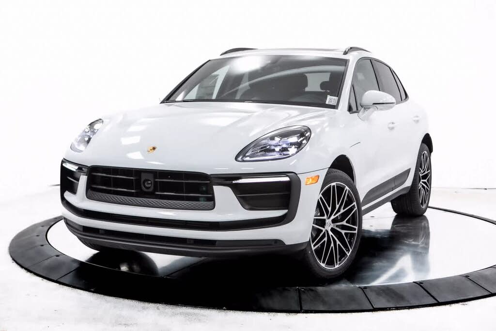 2025 Porsche Macan