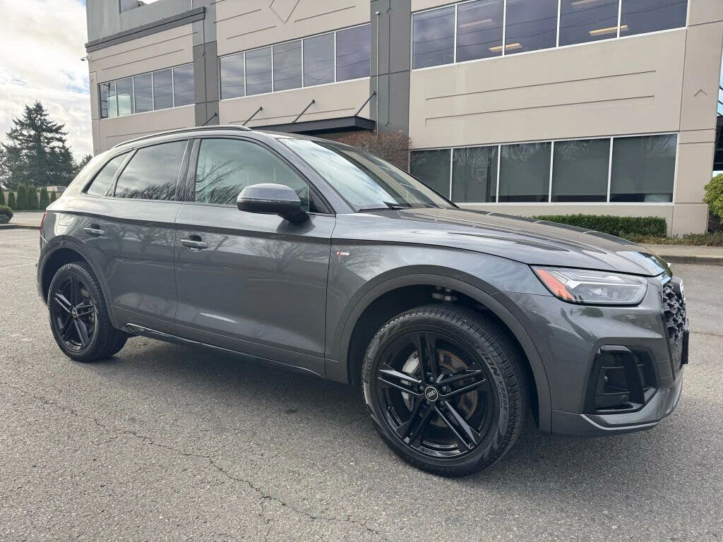 2022 Audi Q5 Hybrid Plug-in e quattro Premium Plus S Line 55 TFSI AWD