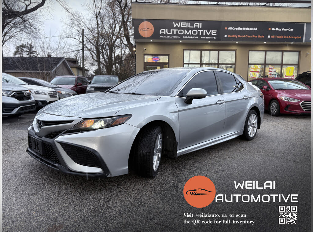 Toyota Camry SE FWD 2021