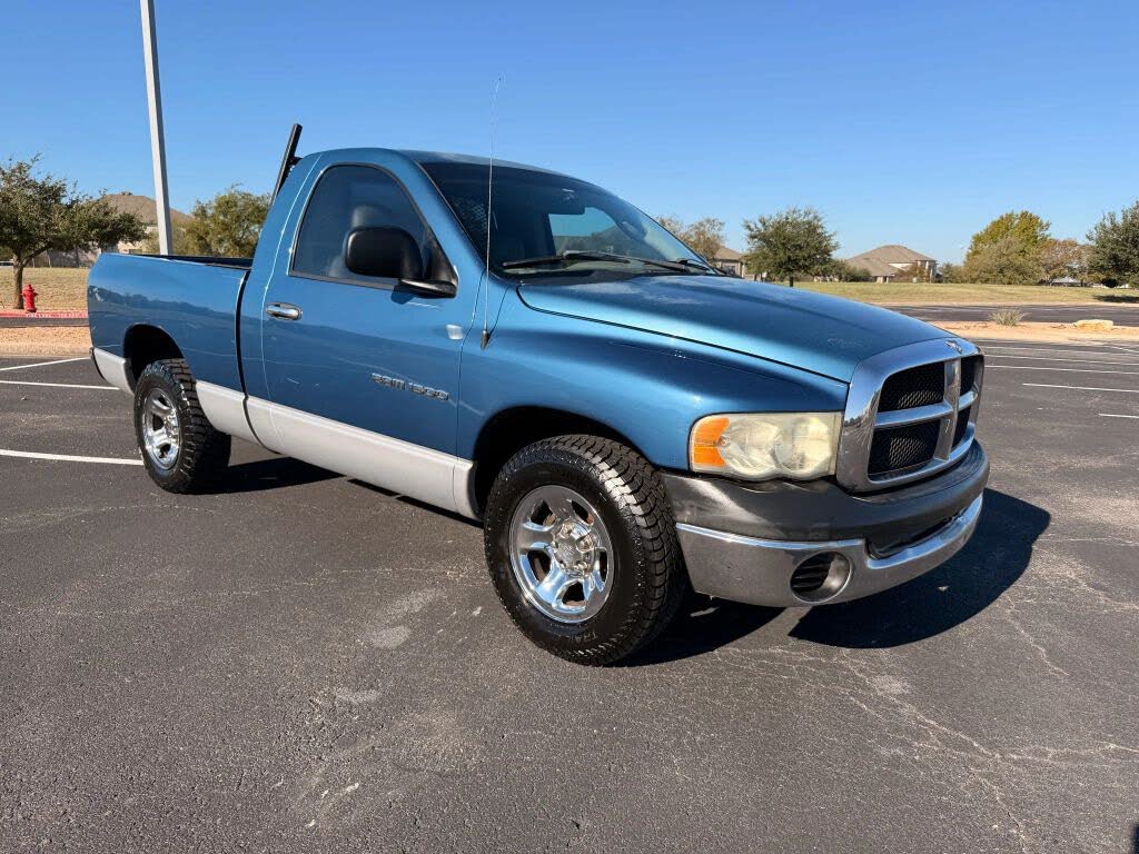 2004 Dodge RAM 1500 ST RWD