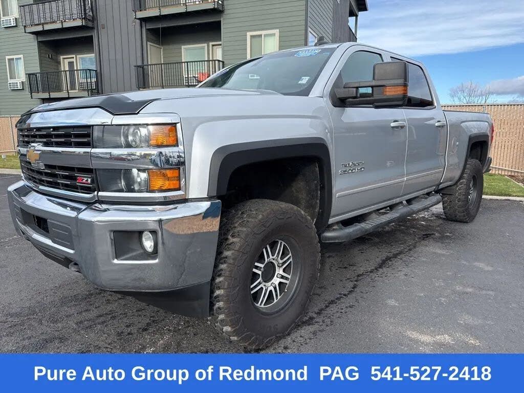 2017 Chevrolet Silverado 3500HD LT Crew Cab 4WD