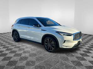 INFINITI QX50 Essential AWD