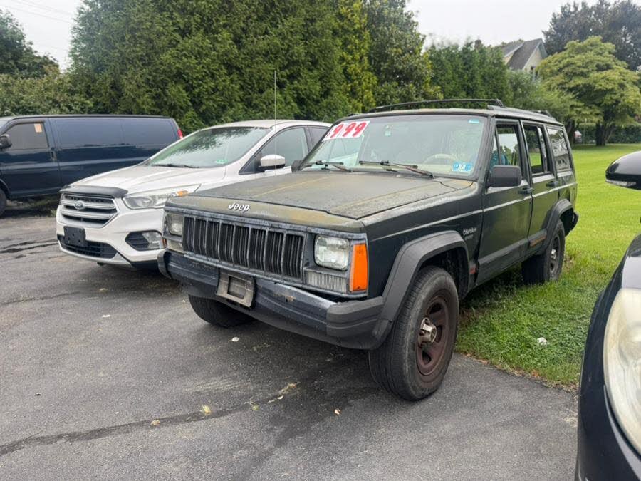 1995 Jeep Cherokee Sport 4-Door 4WD