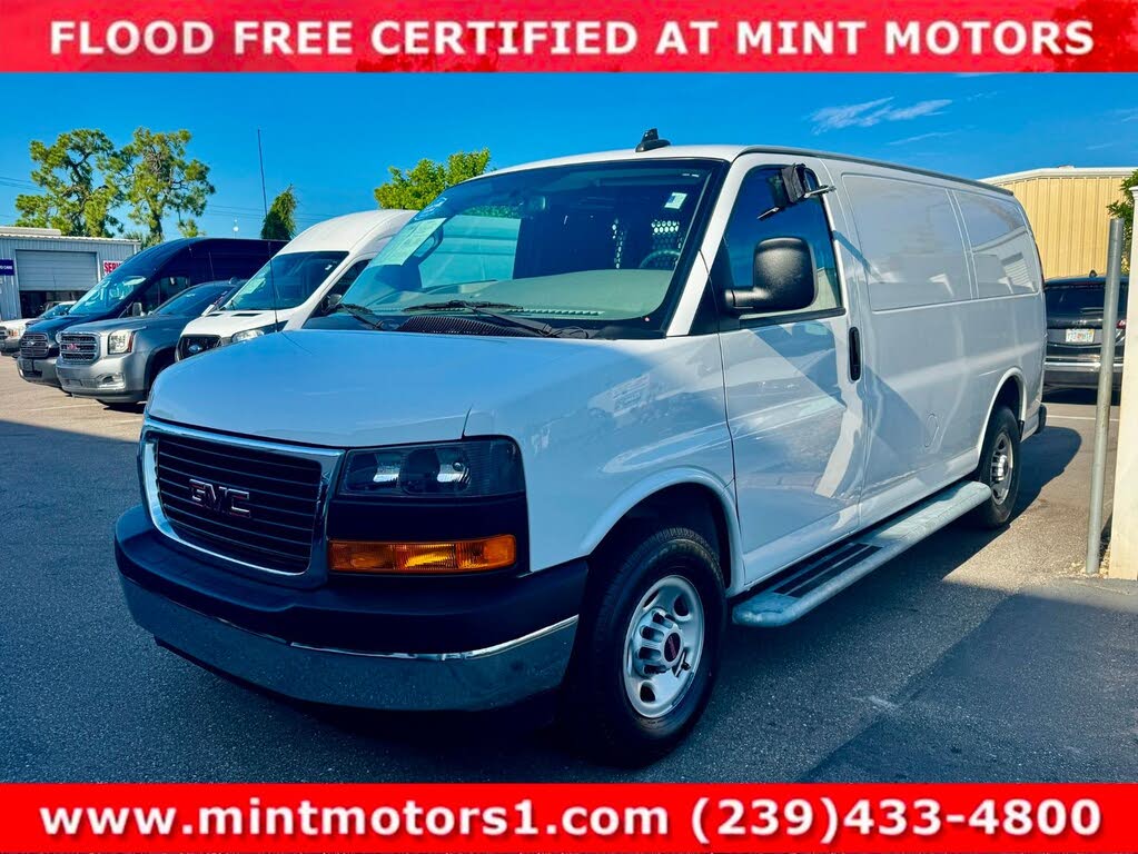 2022 GMC Savana Cargo 2500 RWD