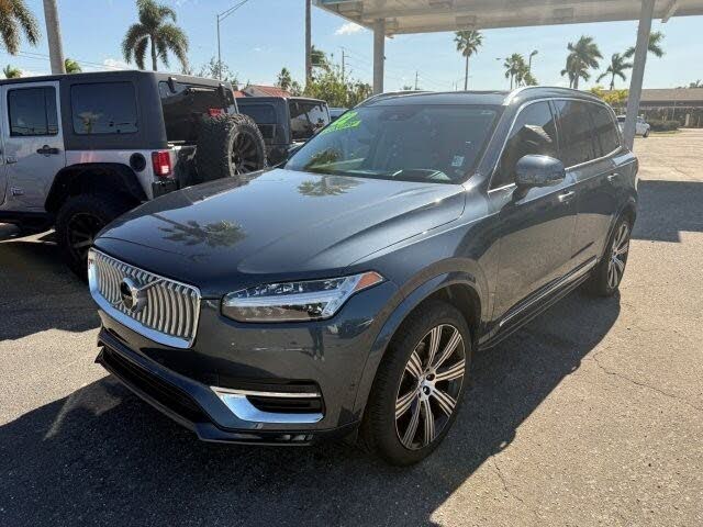 2022 Volvo XC90 T6 Inscription 6-Passenger AWD