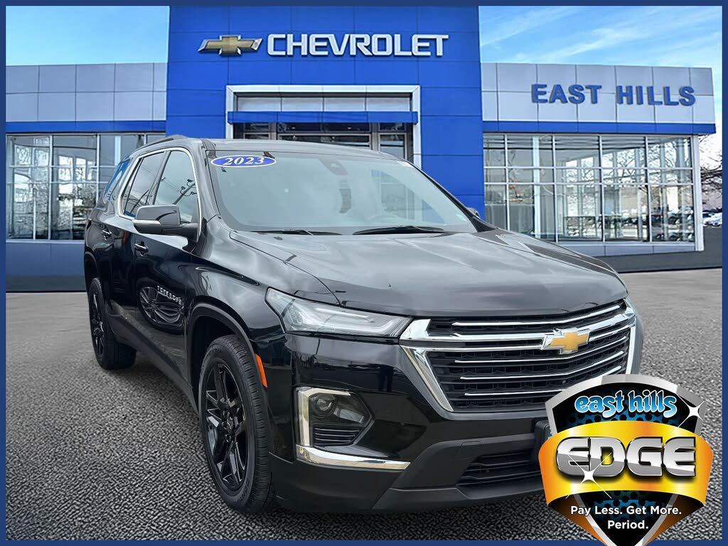 2023 Chevrolet Traverse LT Cloth AWD