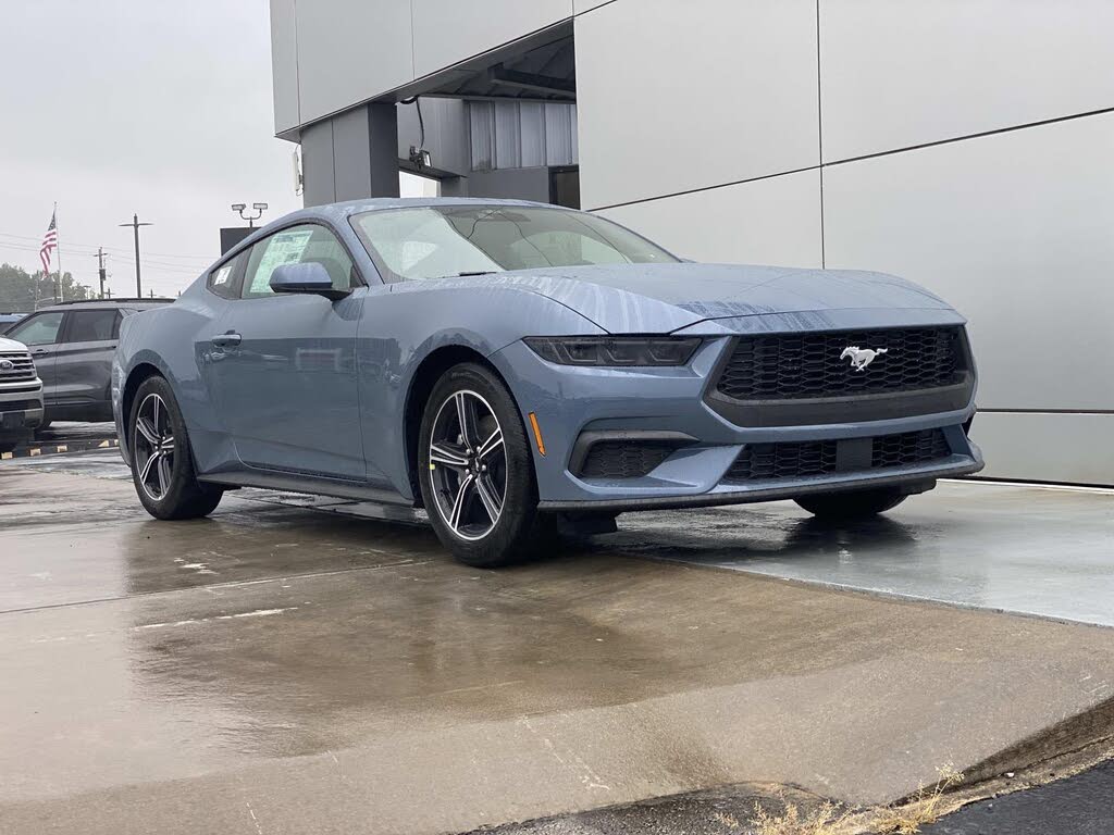 2025 Ford Mustang EcoBoost Fastback RWD