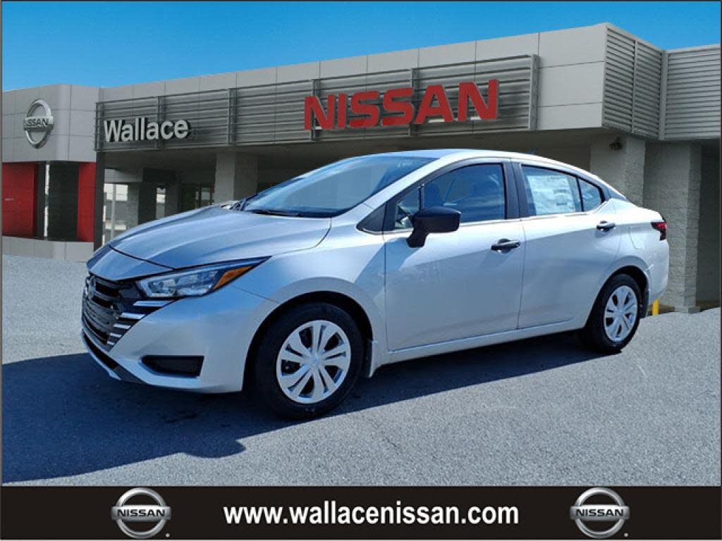 2025 Nissan Versa S FWD