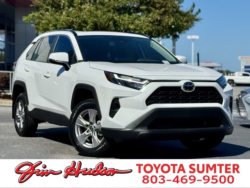 2025 Toyota RAV4 XLE FWD