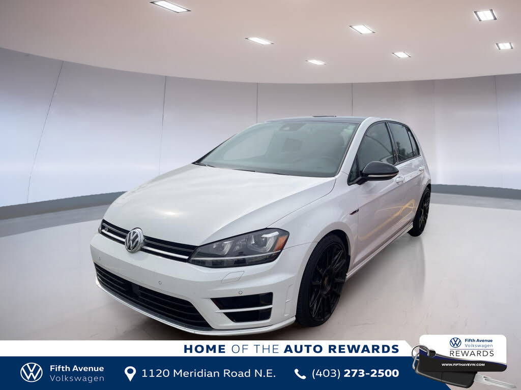 2016 Volkswagen Golf R 4-Door AWD