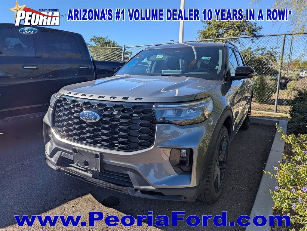 2025 Ford Explorer ST-Line AWD