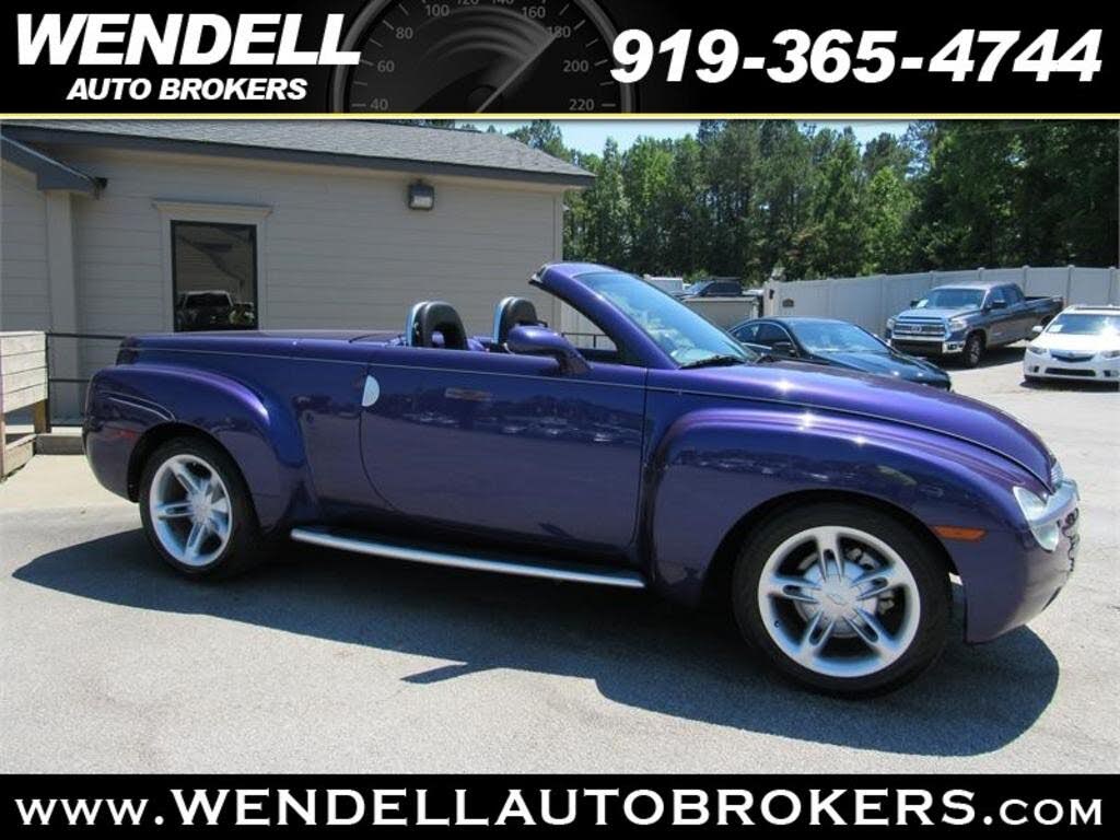 2004 Chevrolet SSR LS RWD