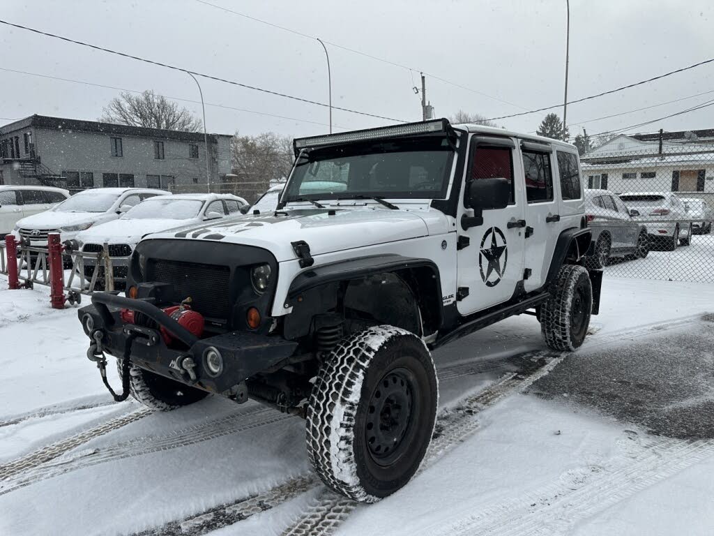 2013 Jeep Wrangler Unlimited Sahara 4WD