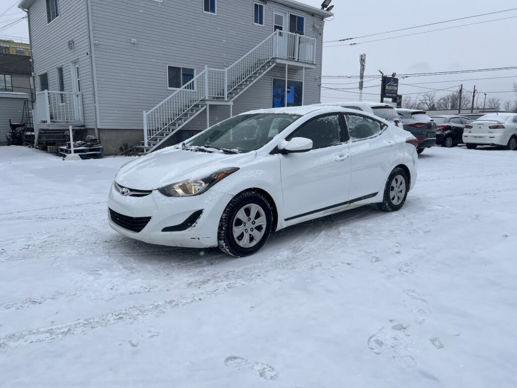 Hyundai Elantra L FWD 2016