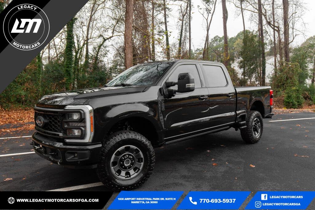 2023 Ford F-250 Super Duty Lariat Crew Cab 4WD