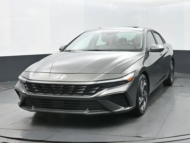 2025 Hyundai Elantra Limited FWD