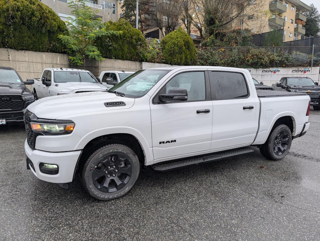 2025 RAM 1500 Big Horn Crew Cab 4WD