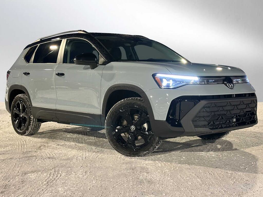 2026 Volkswagen Taos SE Black 4Motion