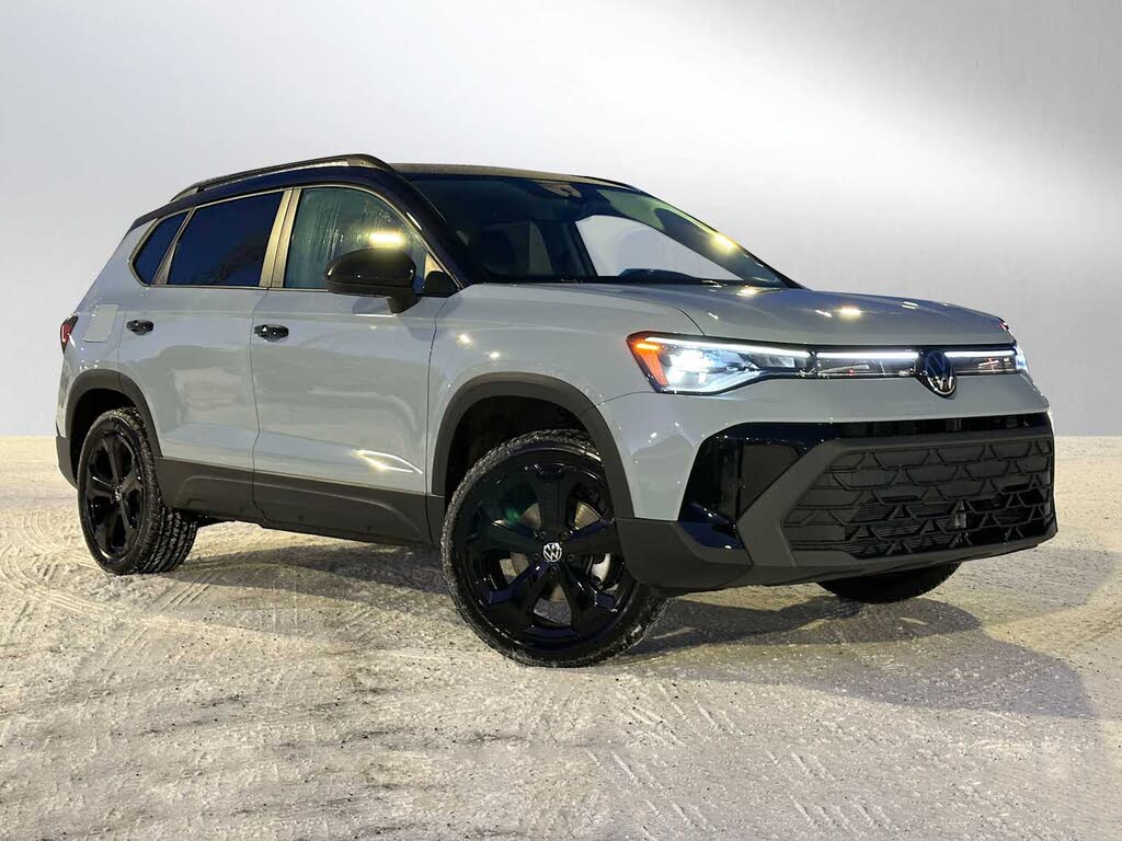 2026 Volkswagen Taos SE Black 4Motion