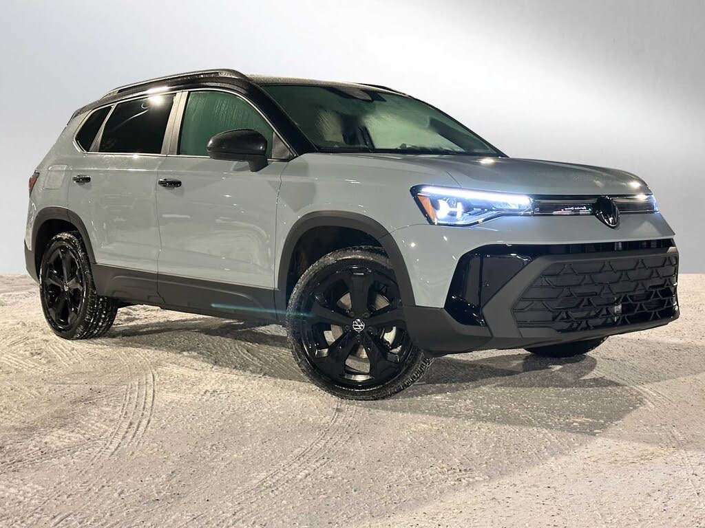 2026 Volkswagen Taos SE Black 4Motion