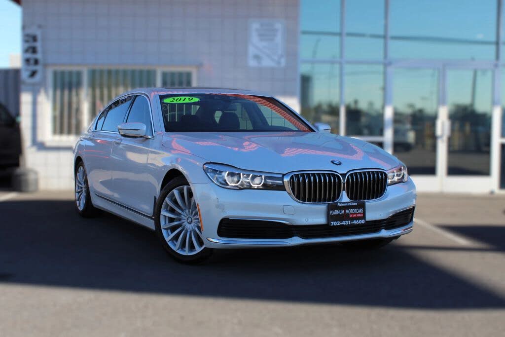 2019 BMW 7 Series 740i RWD