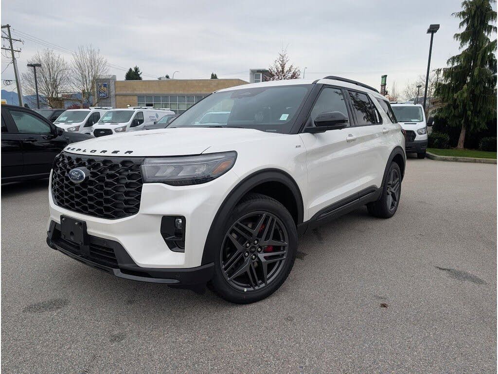 2025 Ford Explorer ST-Line AWD