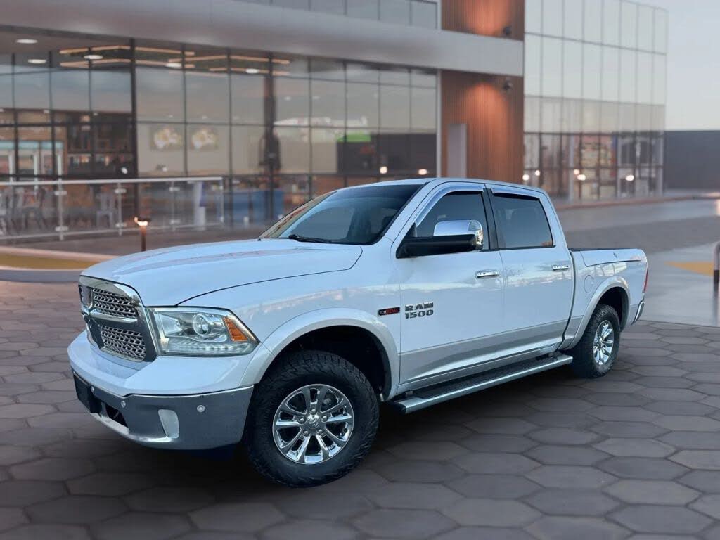 2014 RAM 1500 Laramie Crew Cab 4WD