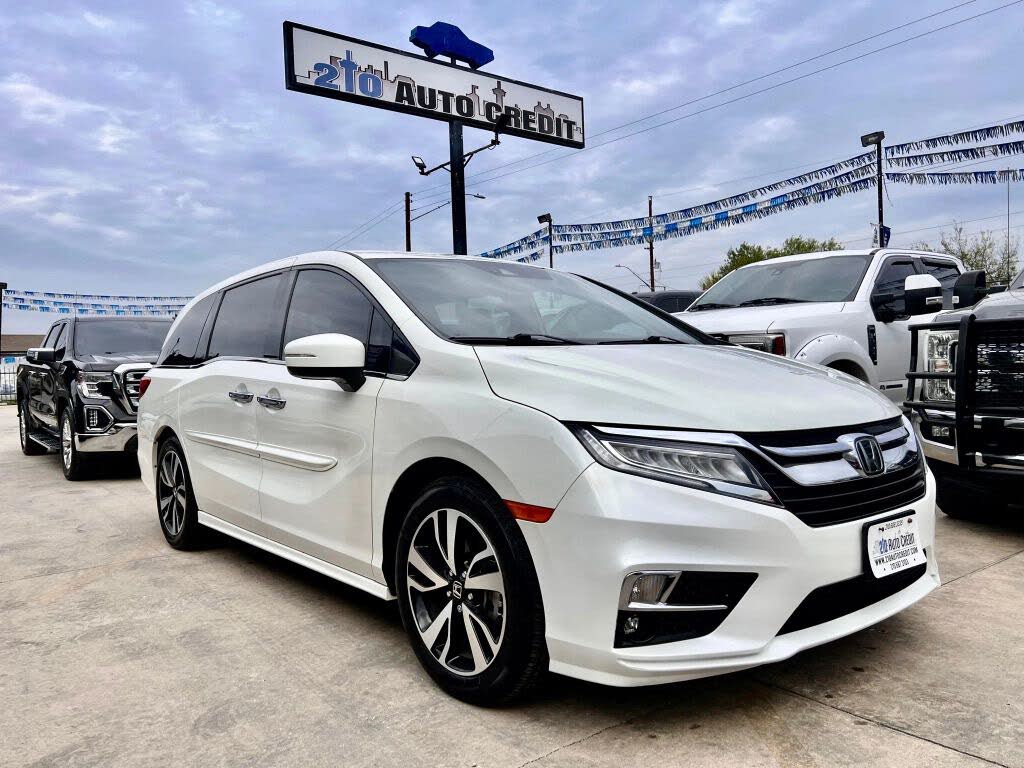 2018 Honda Odyssey Touring Elite FWD