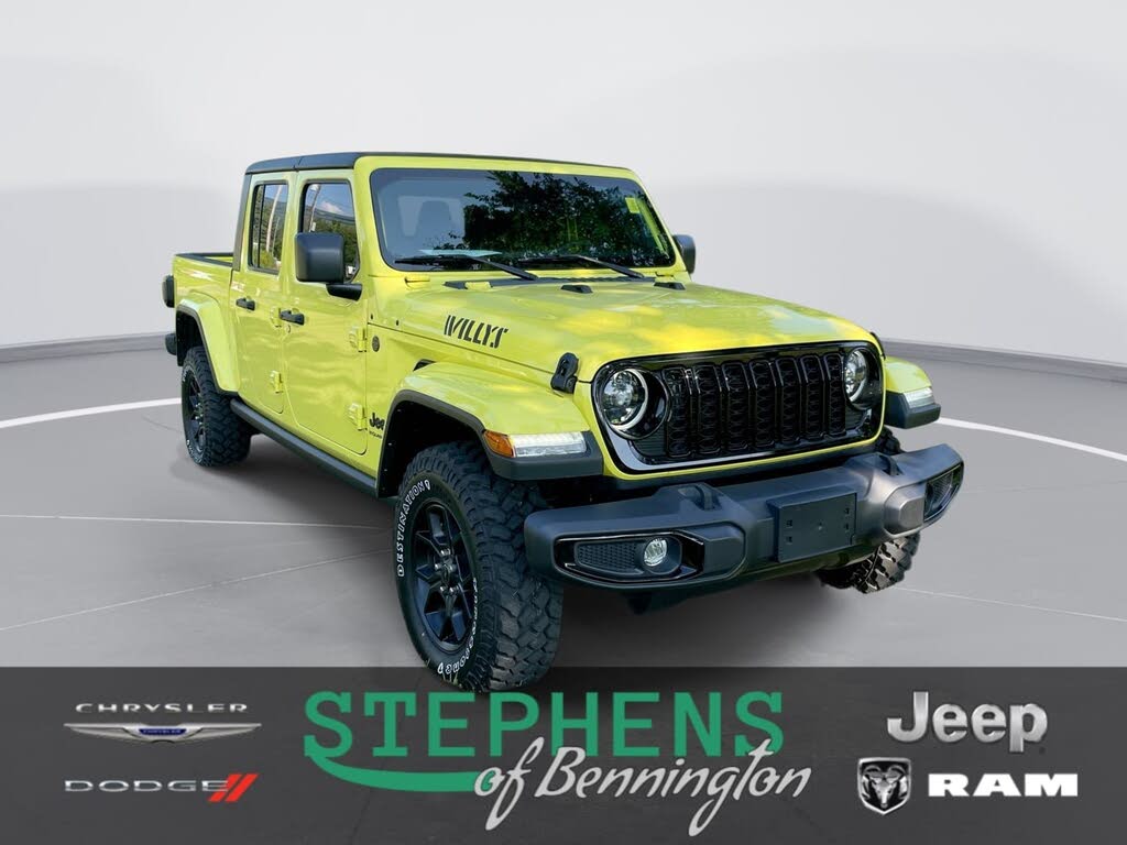 2024 Jeep Gladiator Willys Crew Cab 4WD