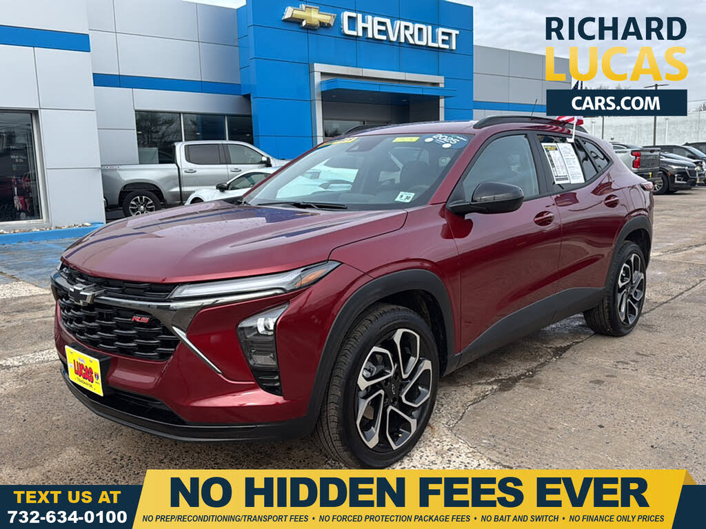 2025 Chevrolet Trax RS with 2RS FWD