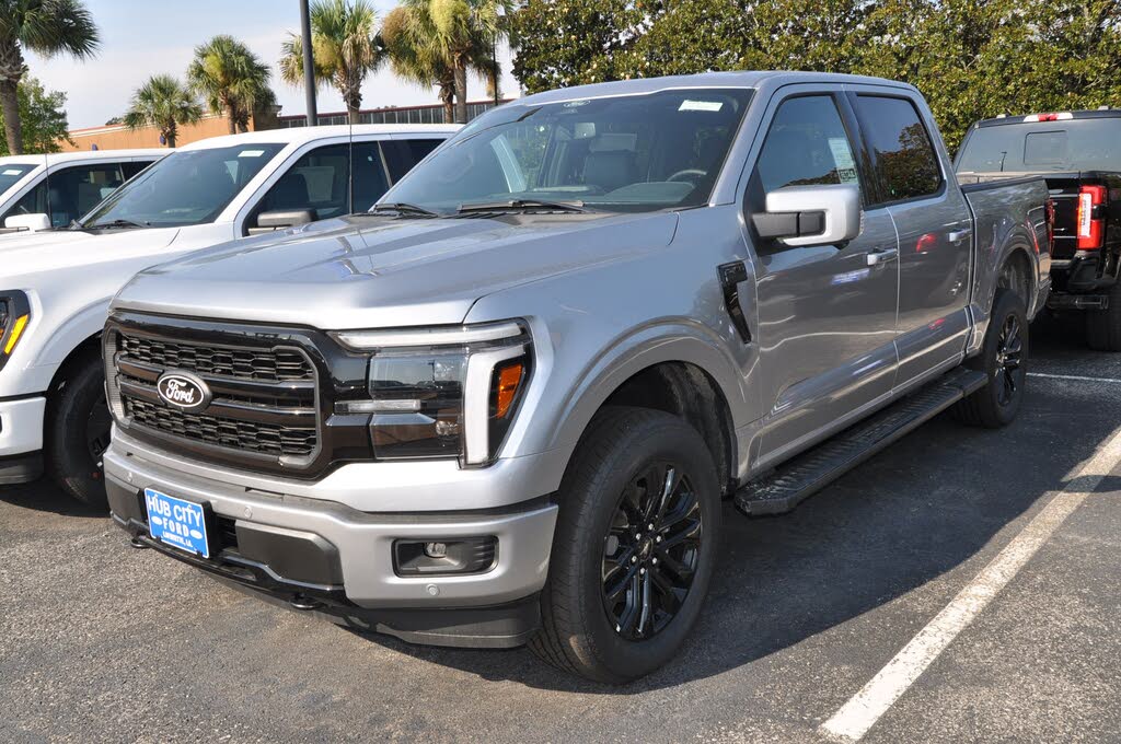 2025 Ford F-150 Lariat SuperCrew 4WD