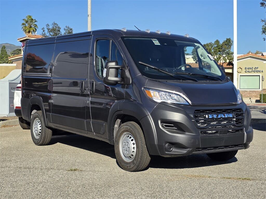 2026 RAM ProMaster 2500 Tradesman 136 Low Roof Cargo Van FWD
