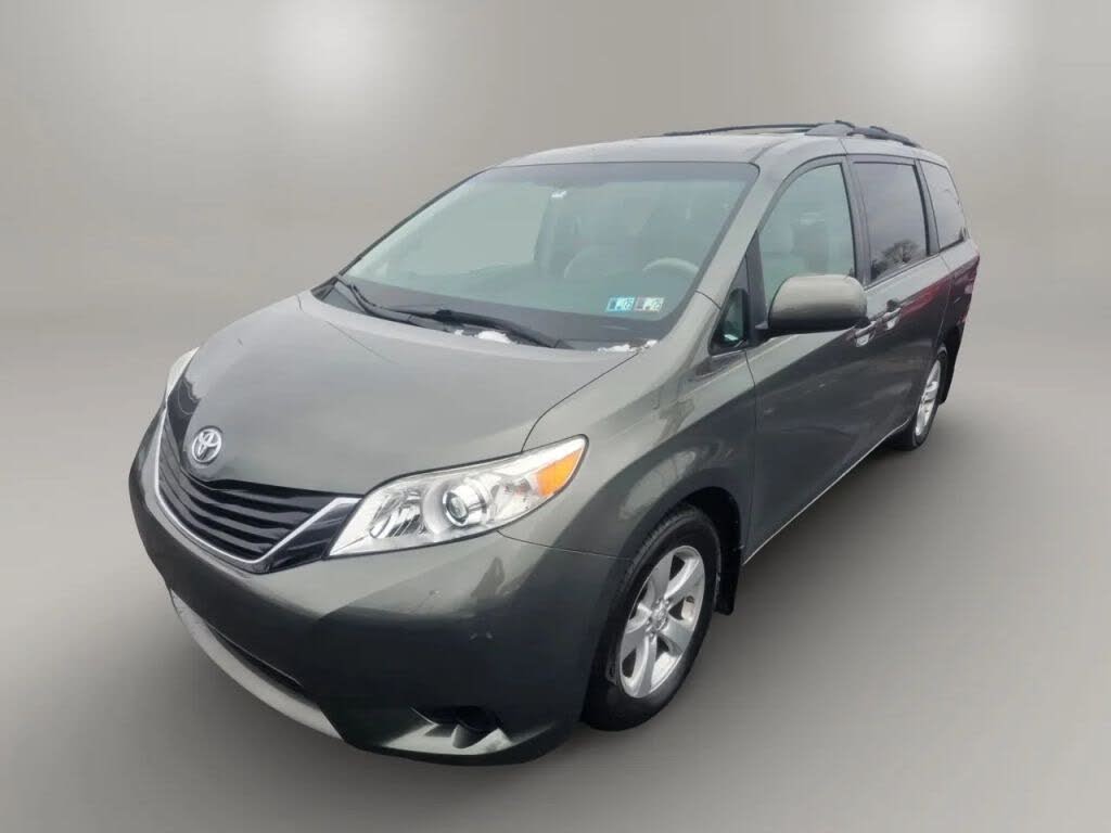 2011 Toyota Sienna 7-Passenger V6 FWD