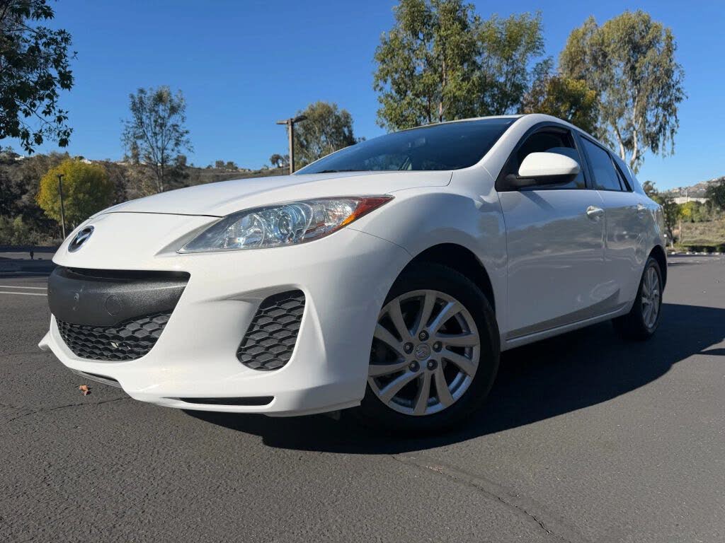 2013 Mazda MAZDA3 i Touring Hatchback