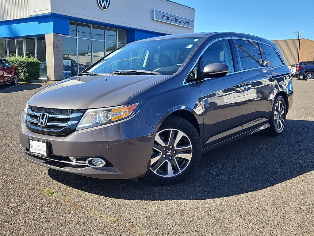 2015 Honda Odyssey Touring FWD
