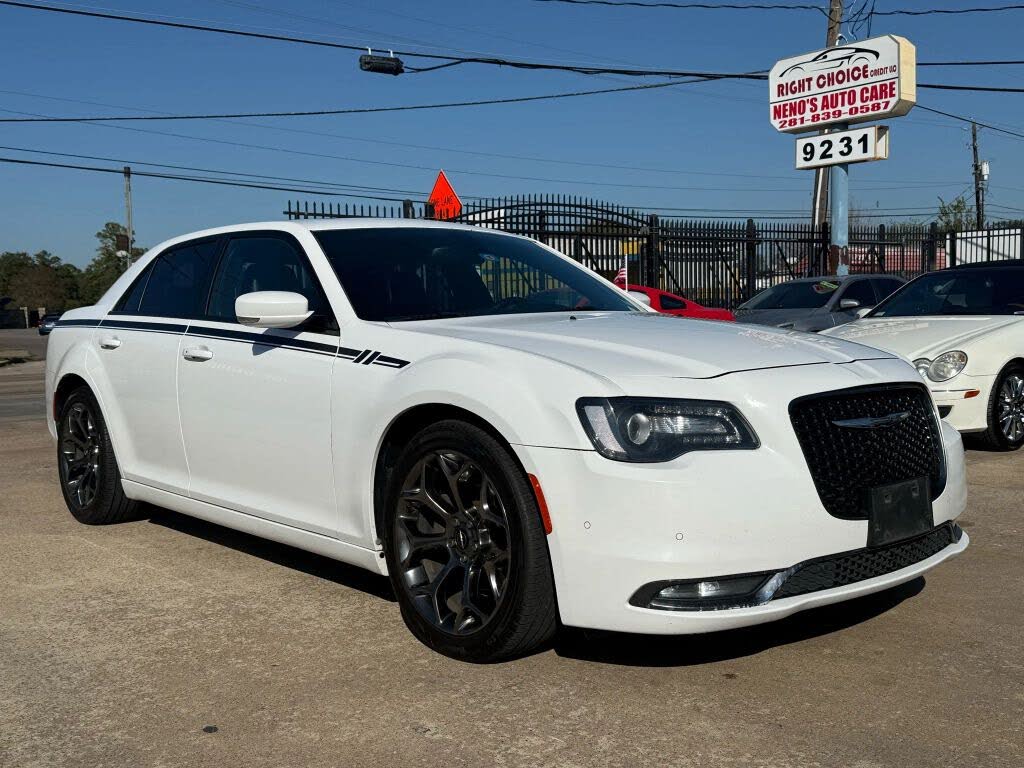 2016 Chrysler 300 S RWD