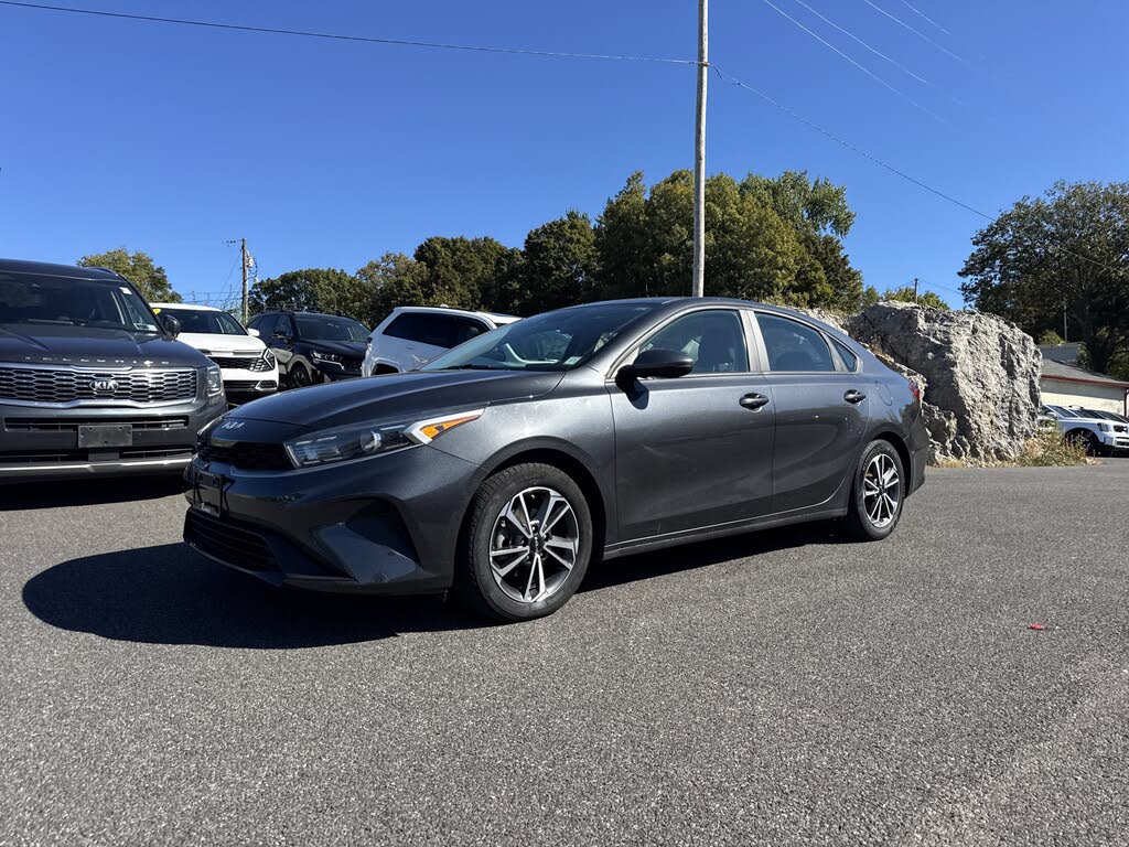 2023 Kia Forte LXS FWD