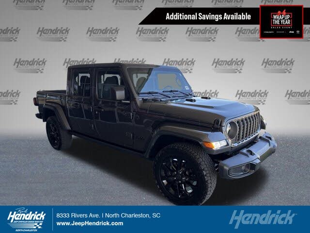 2025 Jeep Gladiator NightHawk Crew Cab 4WD