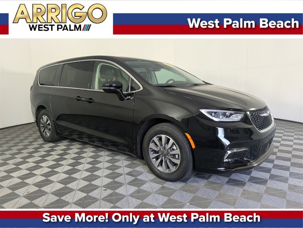 2024 Chrysler Pacifica Hybrid Select FWD