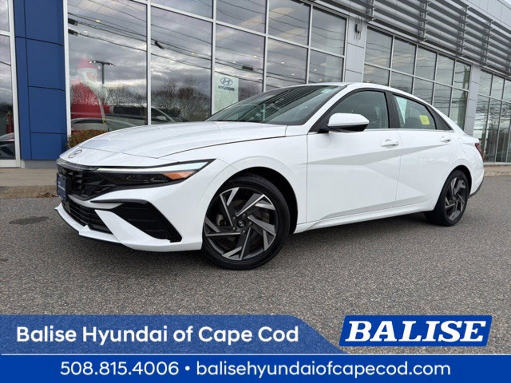 2024 Hyundai Elantra SEL FWD