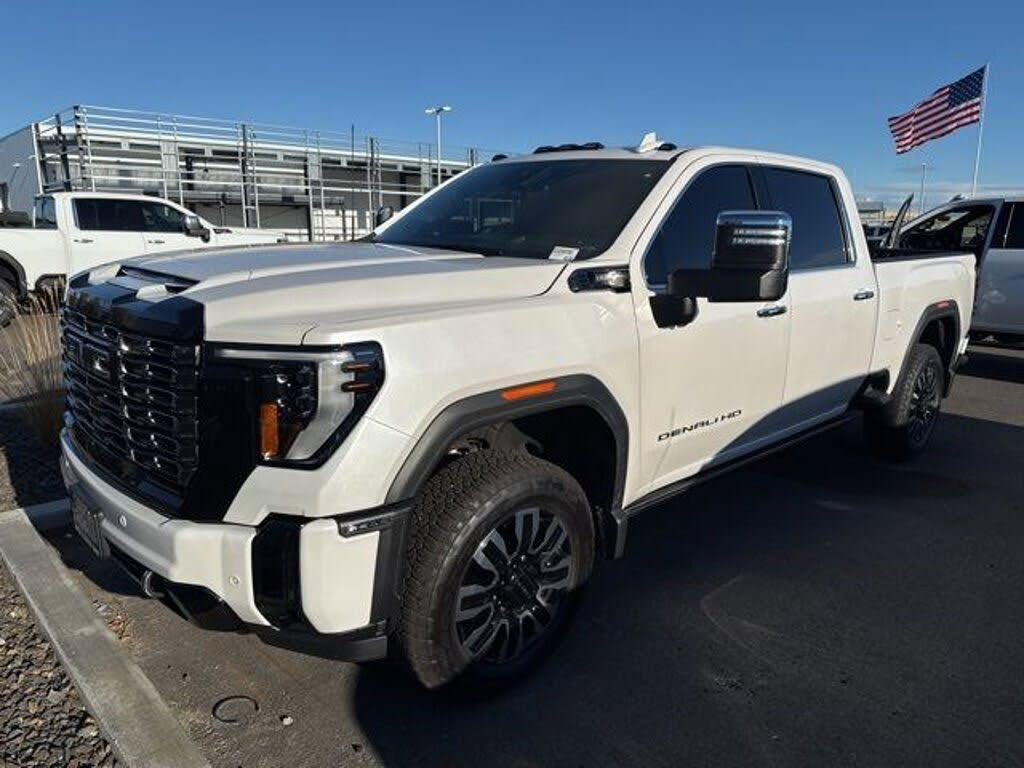 2025 GMC Sierra 2500HD Denali Ultimate Crew Cab 4WD