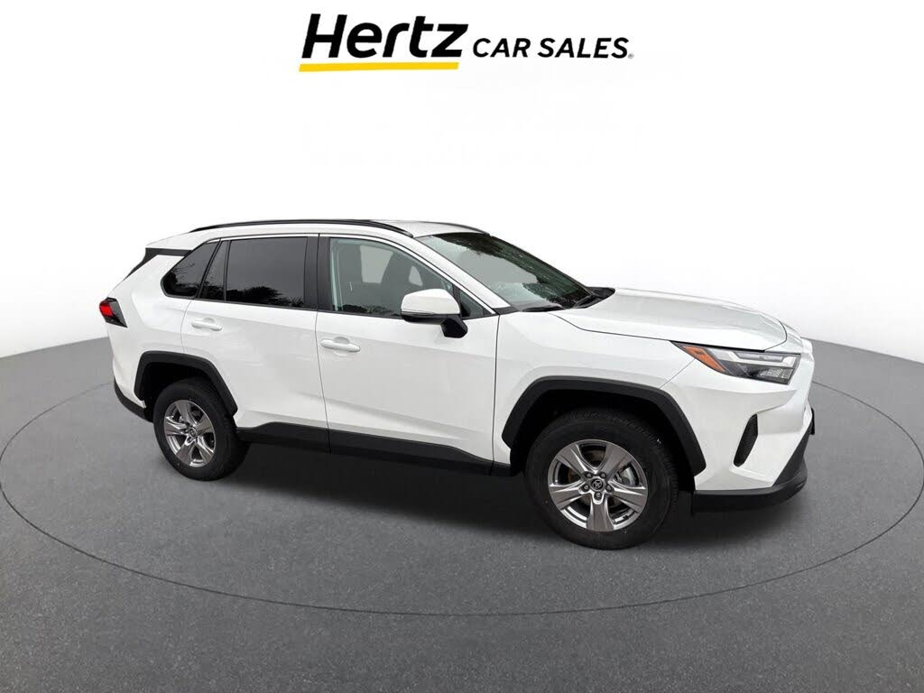 2025 Toyota RAV4 XLE FWD