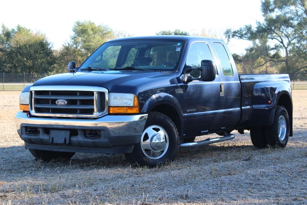 2001 Ford F-350 Super Duty XLT Super Cab LB DRW