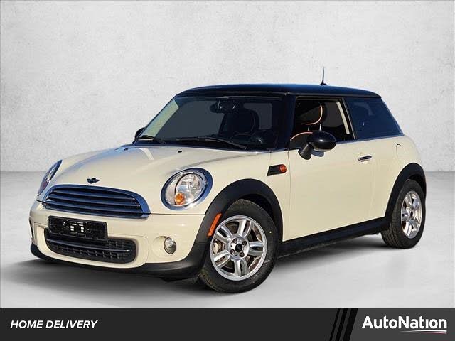 2013 MINI Cooper Hatchback FWD
