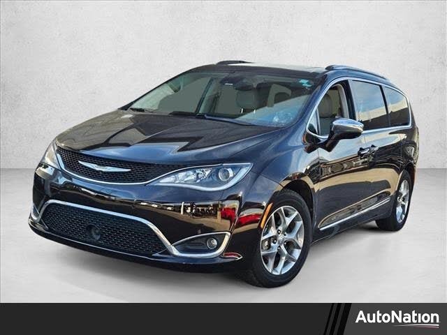 2017 Chrysler Pacifica Limited FWD